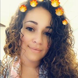 Meet your Posher, Jessenia